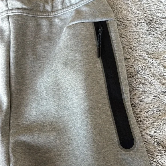 Nike Gray Joggers - Picture 5 of 6